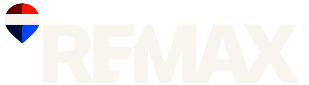RE/MAX Executives with balloon logo