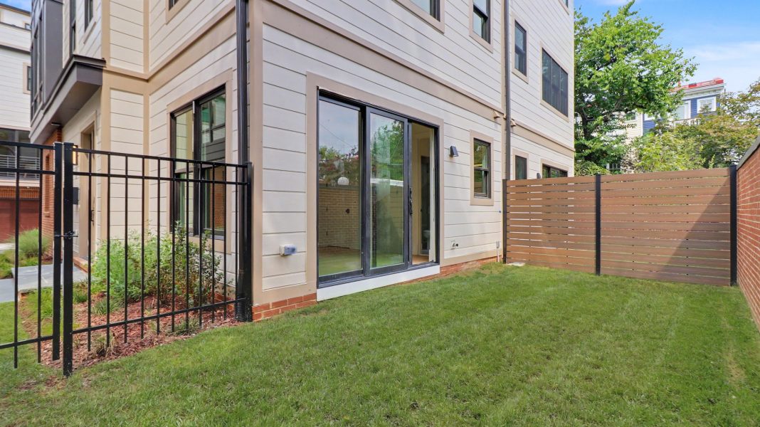 63-web-or-mls-123-n-west-st
